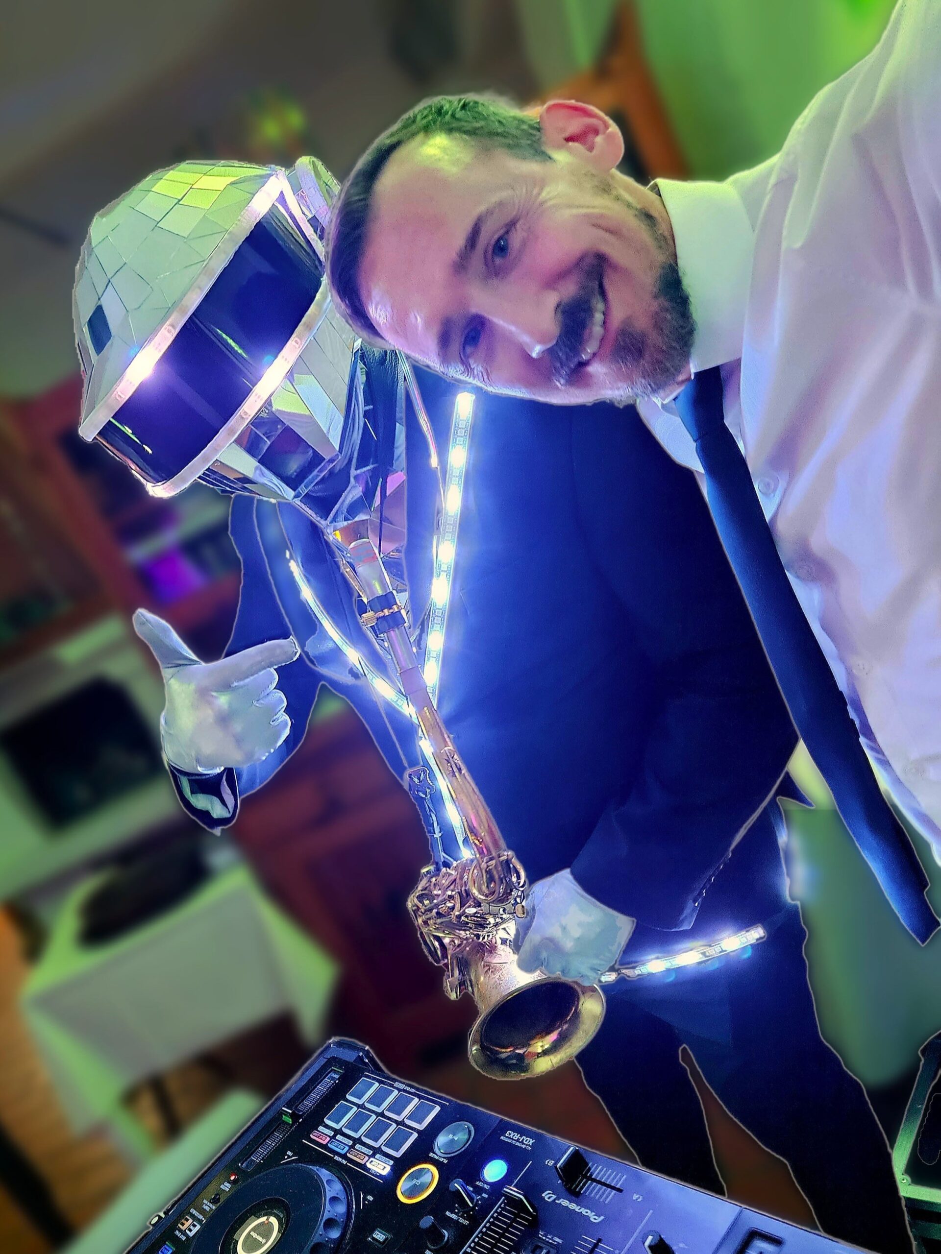 DJ Markus Weiss & der Spiegelmann Sax Show